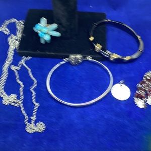 Lot of miscellaneous pieces vintage to new